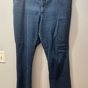 Relativity Classic Blue Women's Jeans, Size 18 Tall